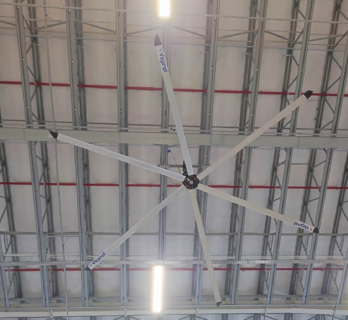 Ventilador industrial Bigfan Veprel para grandes espaços e alto desempenho na ventilação